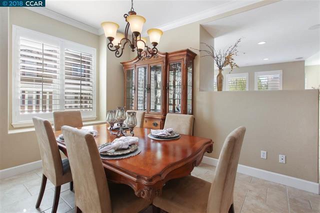 Detail Gallery Image 10 of 40 For 6130 Yardley Ln, San Ramon,  CA 94582 - 5 Beds | 3 Baths