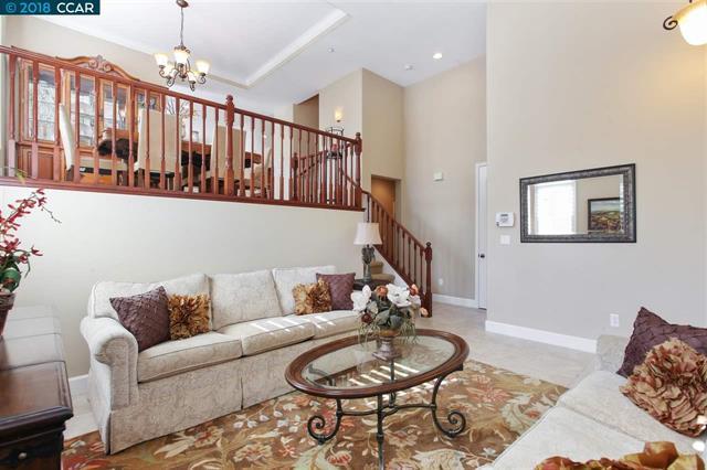 Detail Gallery Image 4 of 40 For 6130 Yardley Ln, San Ramon,  CA 94582 - 5 Beds | 3 Baths