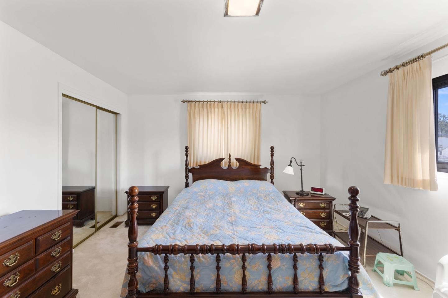 Detail Gallery Image 16 of 52 For 31 Spruce St, Millbrae,  CA 94030 - 5 Beds | 2/1 Baths