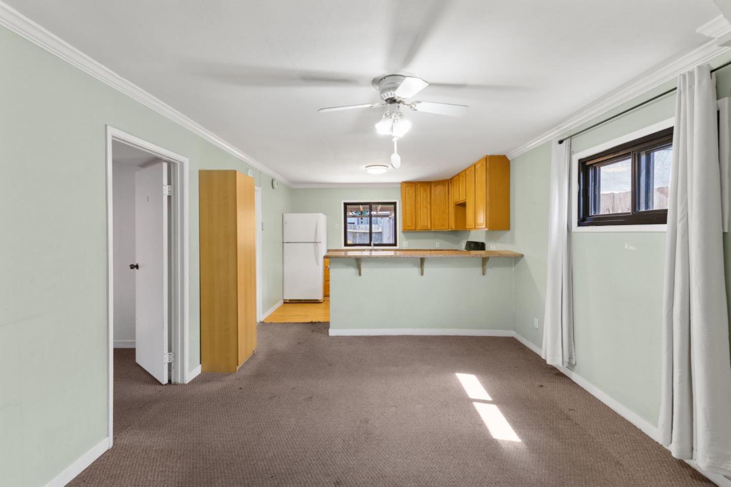 Detail Gallery Image 25 of 52 For 31 Spruce St, Millbrae,  CA 94030 - 5 Beds | 2/1 Baths