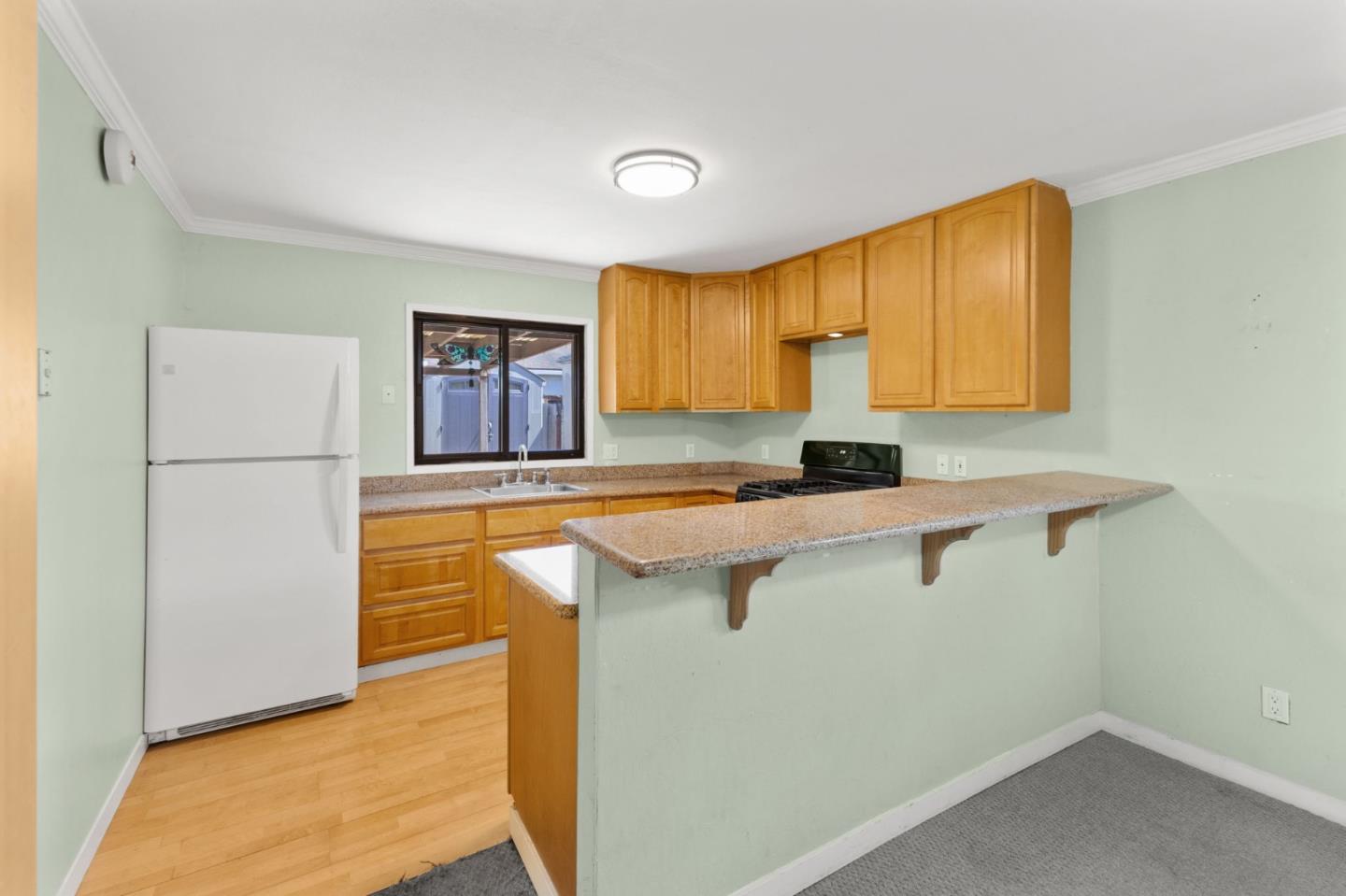 Detail Gallery Image 26 of 52 For 31 Spruce St, Millbrae,  CA 94030 - 5 Beds | 2/1 Baths
