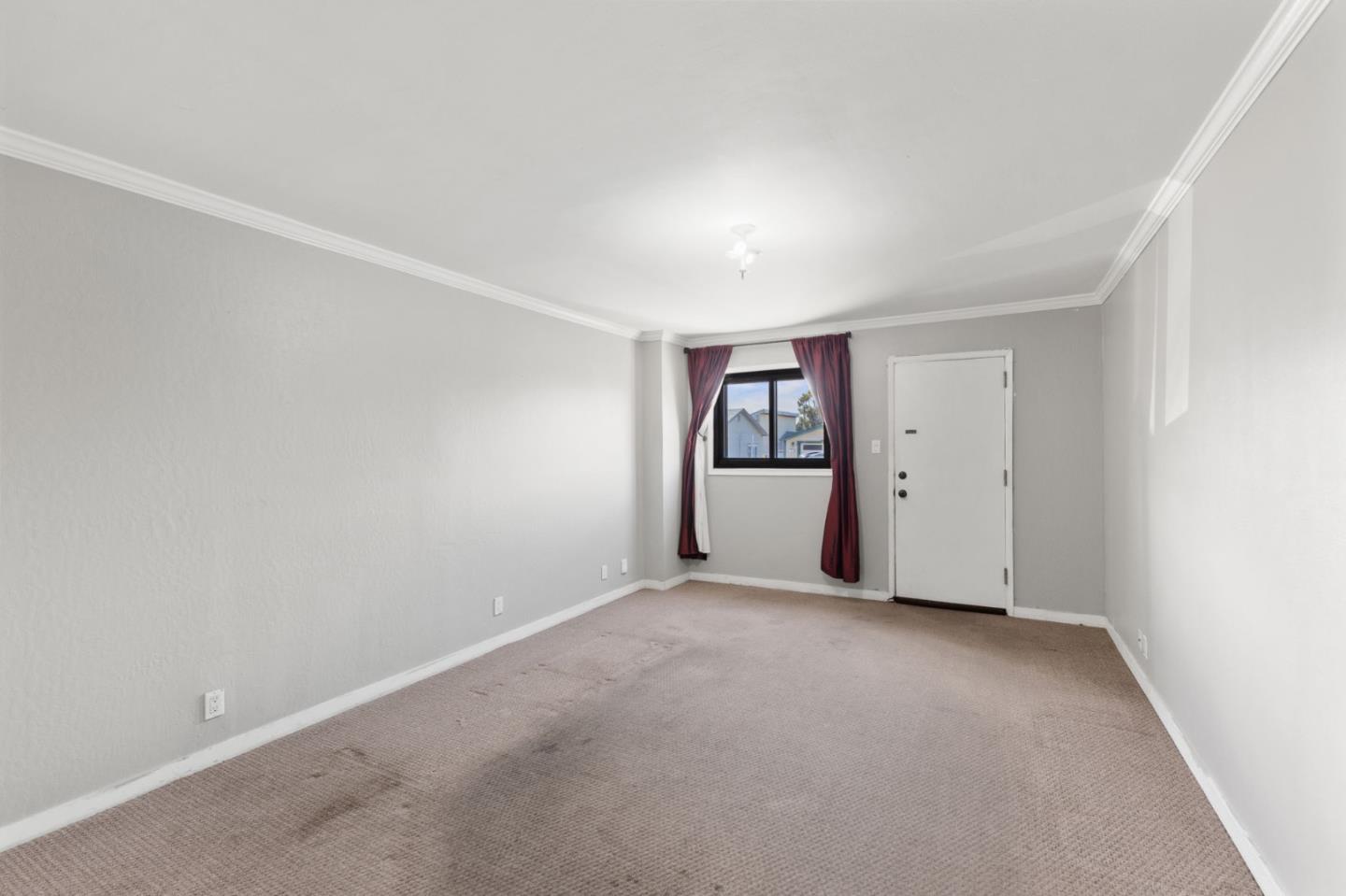 Detail Gallery Image 34 of 52 For 31 Spruce St, Millbrae,  CA 94030 - 5 Beds | 2/1 Baths