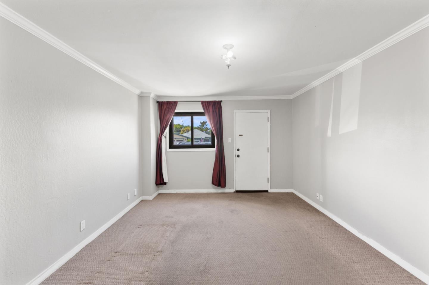 Detail Gallery Image 35 of 52 For 31 Spruce St, Millbrae,  CA 94030 - 5 Beds | 2/1 Baths