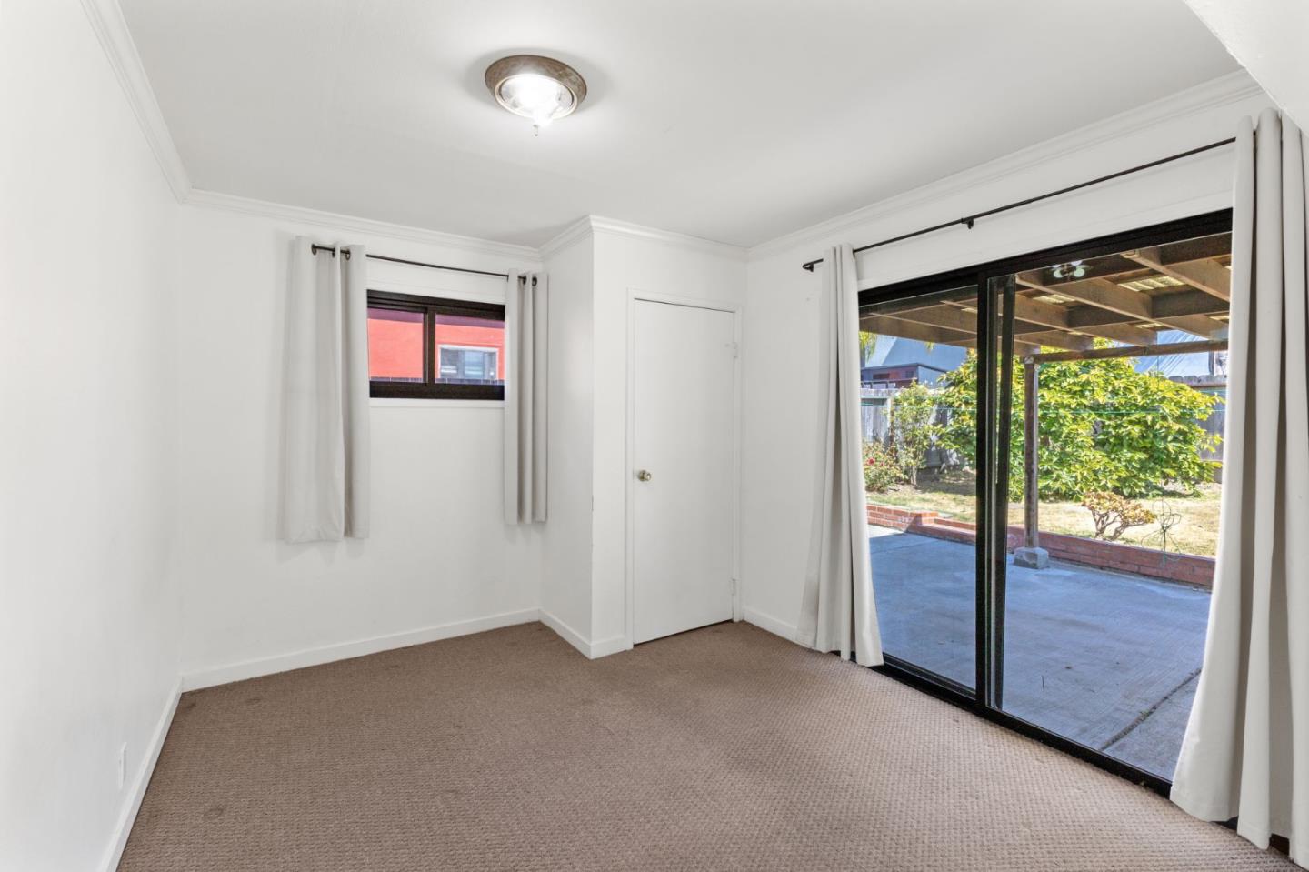Detail Gallery Image 39 of 52 For 31 Spruce St, Millbrae,  CA 94030 - 5 Beds | 2/1 Baths
