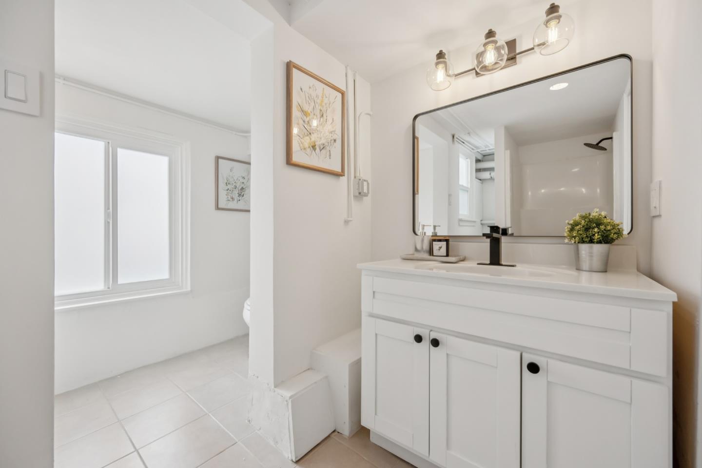 Detail Gallery Image 18 of 24 For 3530 Santiago St, San Francisco,  CA 94116 - 2 Beds | 2 Baths