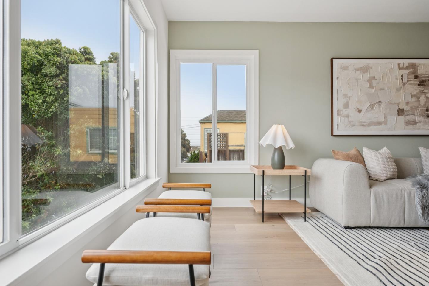 Detail Gallery Image 4 of 24 For 3530 Santiago St, San Francisco,  CA 94116 - 2 Beds | 2 Baths