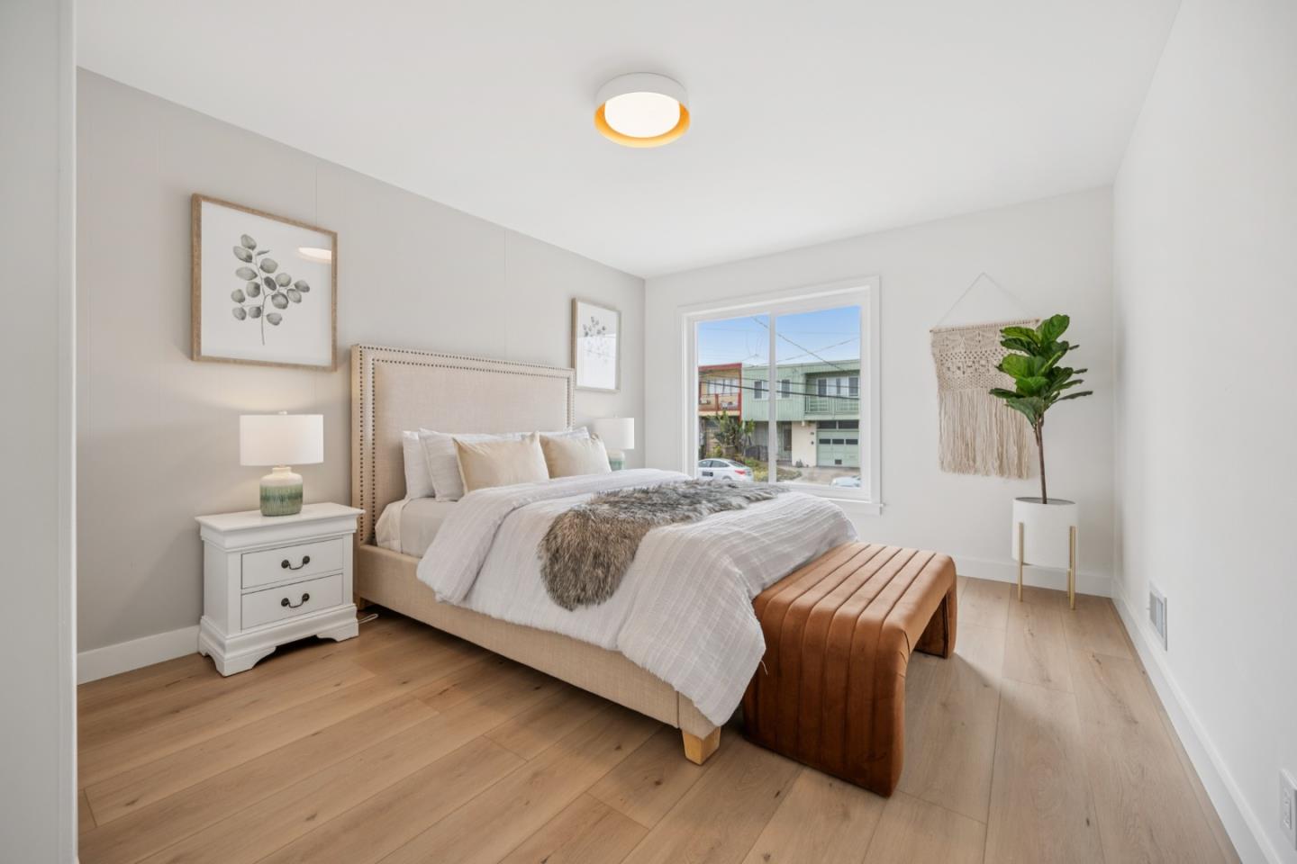 Detail Gallery Image 9 of 24 For 3530 Santiago St, San Francisco,  CA 94116 - 2 Beds | 2 Baths