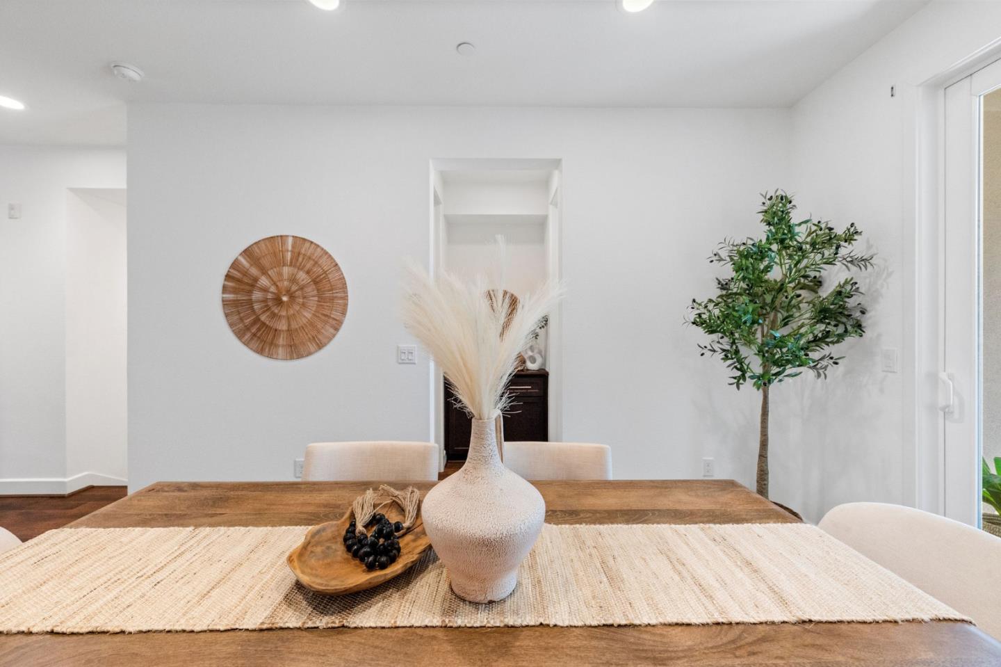 Detail Gallery Image 12 of 63 For 3039 Baze Rd, San Mateo,  CA 94403 - 4 Beds | 4 Baths