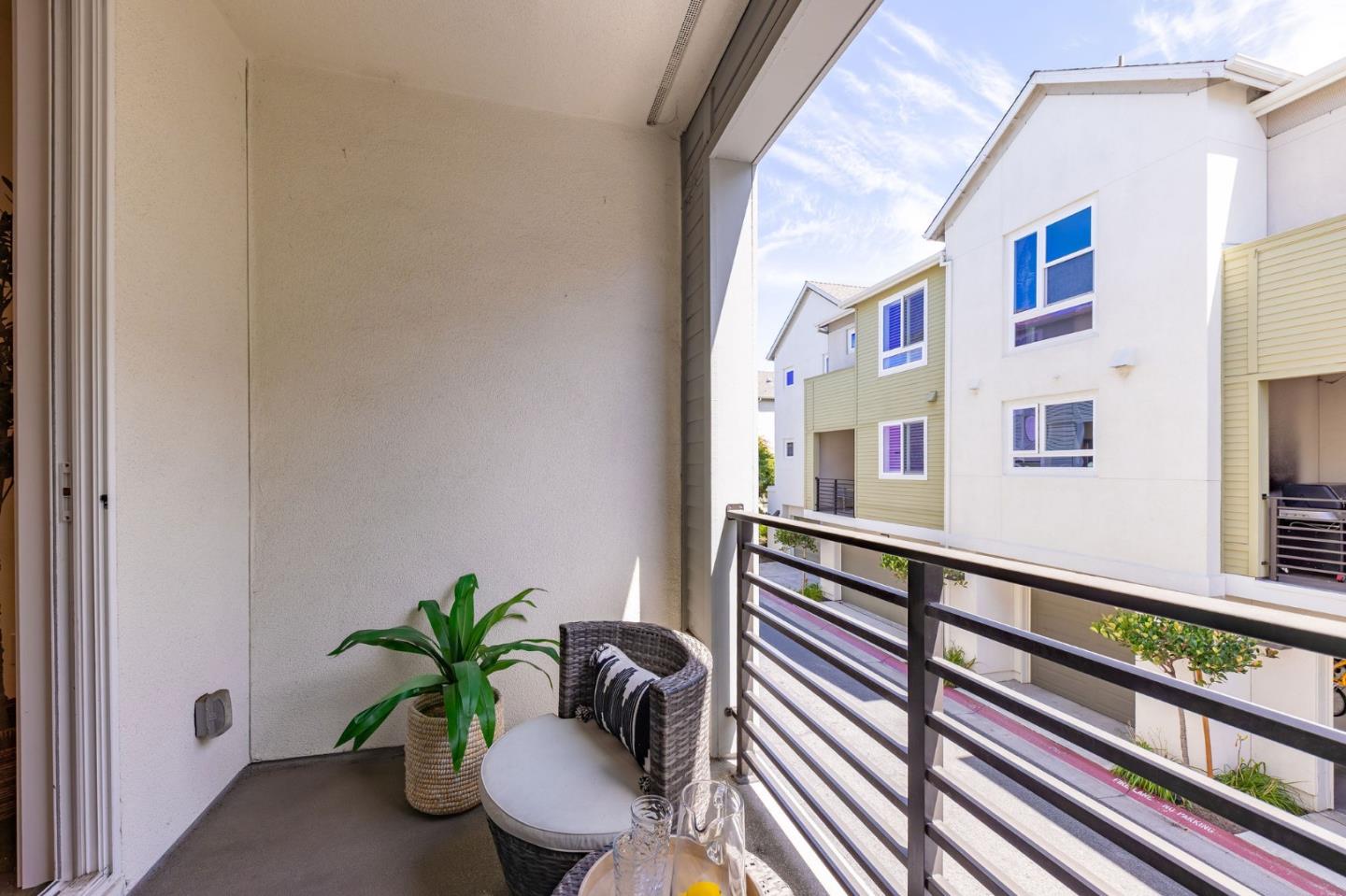 Detail Gallery Image 15 of 63 For 3039 Baze Rd, San Mateo,  CA 94403 - 4 Beds | 4 Baths