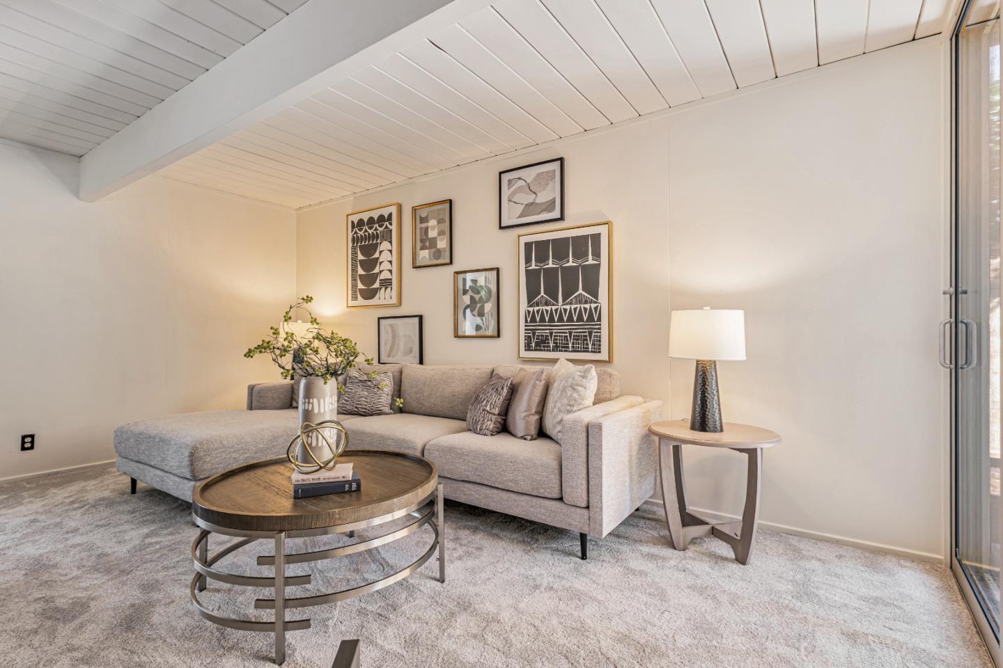 Detail Gallery Image 10 of 34 For 1664 Eleanor Dr, San Mateo,  CA 94402 - 4 Beds | 2 Baths