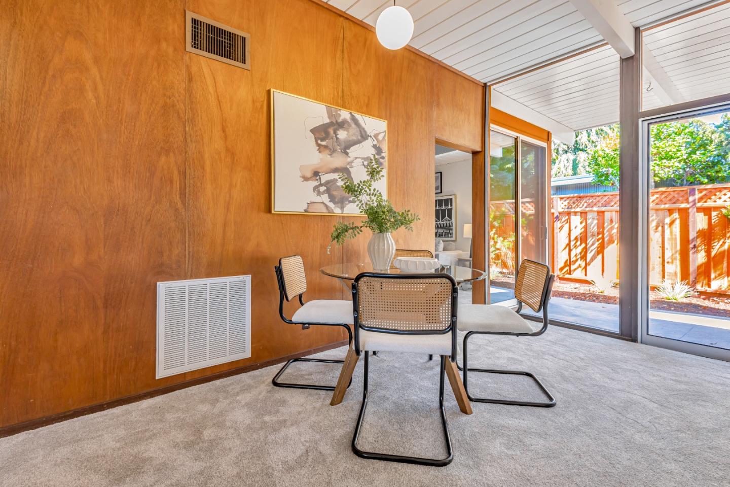 Detail Gallery Image 17 of 34 For 1664 Eleanor Dr, San Mateo,  CA 94402 - 4 Beds | 2 Baths