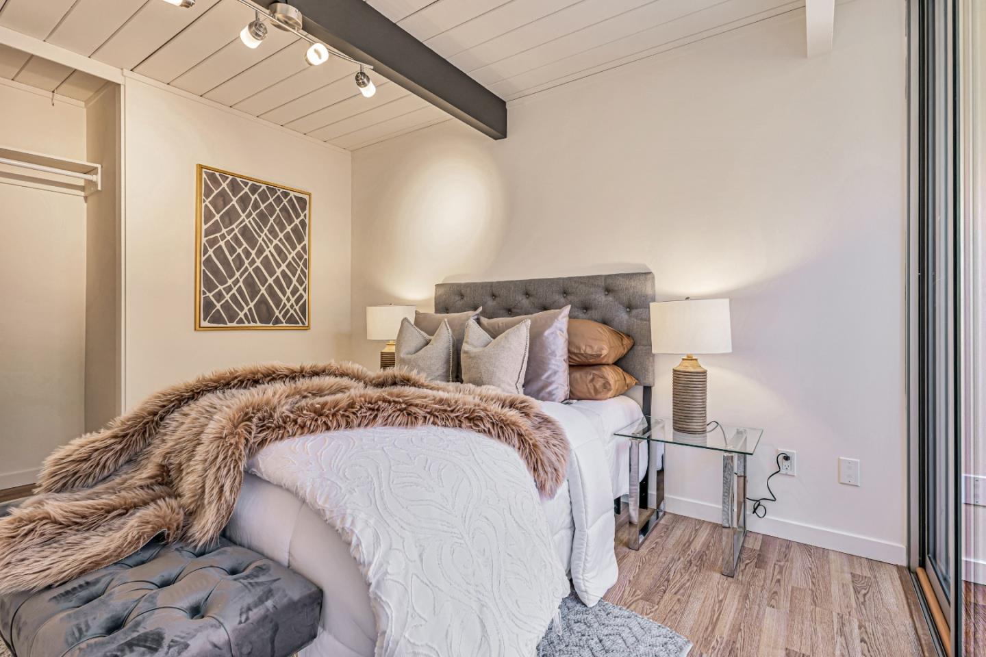 Detail Gallery Image 25 of 34 For 1664 Eleanor Dr, San Mateo,  CA 94402 - 4 Beds | 2 Baths