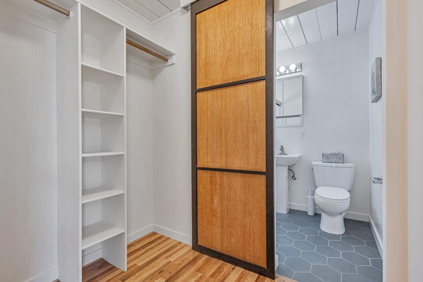 Detail Gallery Image 27 of 34 For 1664 Eleanor Dr, San Mateo,  CA 94402 - 4 Beds | 2 Baths