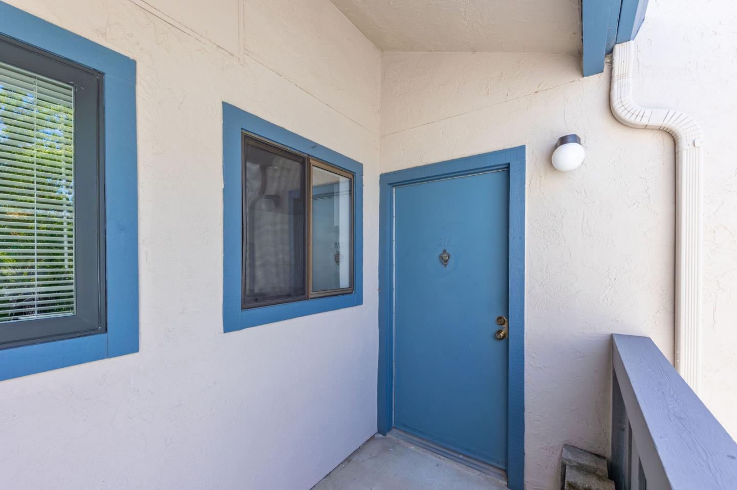 Detail Gallery Image 3 of 37 For 847 Woodside Way #218,  San Mateo,  CA 94401 - 2 Beds | 1 Baths