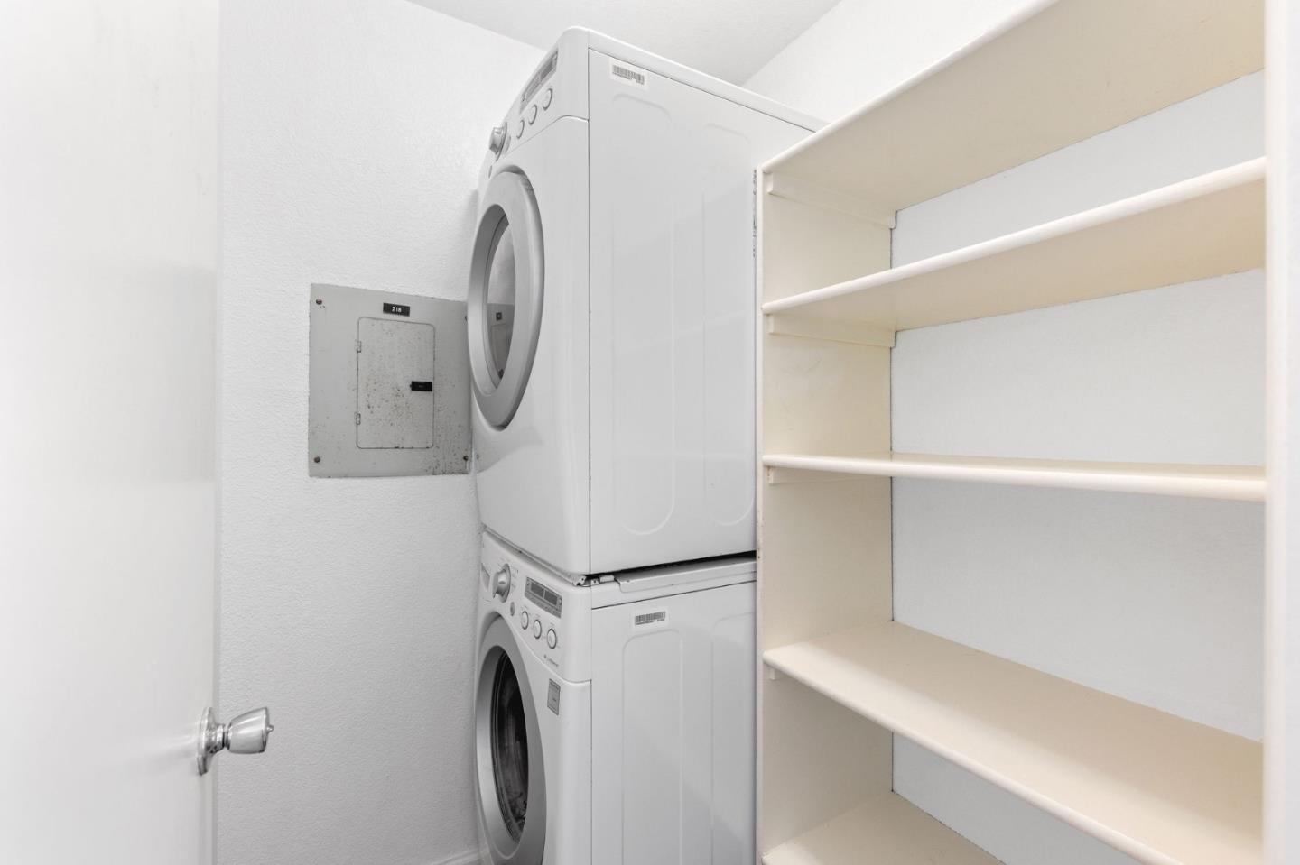 Detail Gallery Image 34 of 37 For 847 Woodside Way #218,  San Mateo,  CA 94401 - 2 Beds | 1 Baths