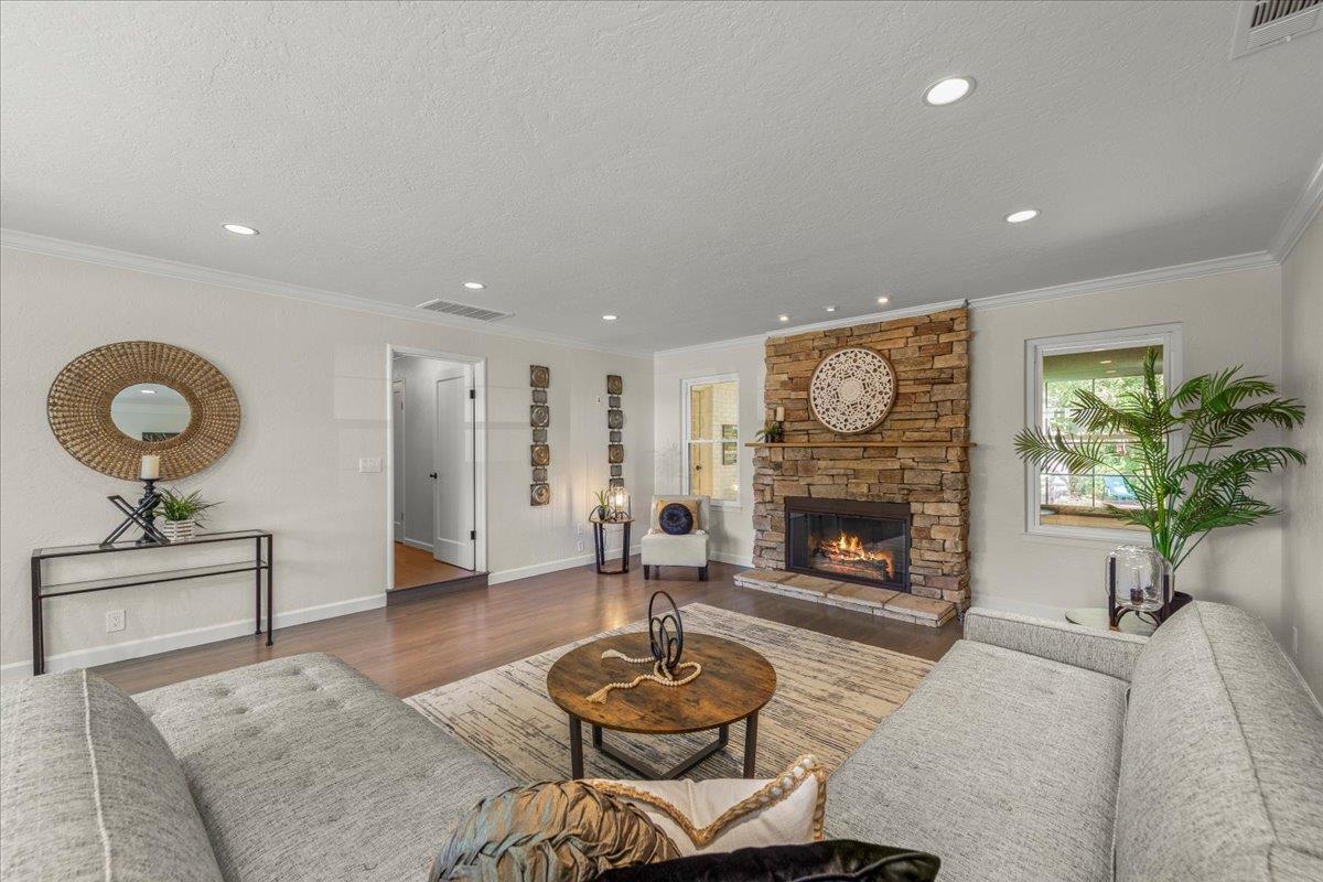 Detail Gallery Image 10 of 52 For 1524 Santa Maria Ave, San Jose,  CA 95125 - 4 Beds | 2/1 Baths