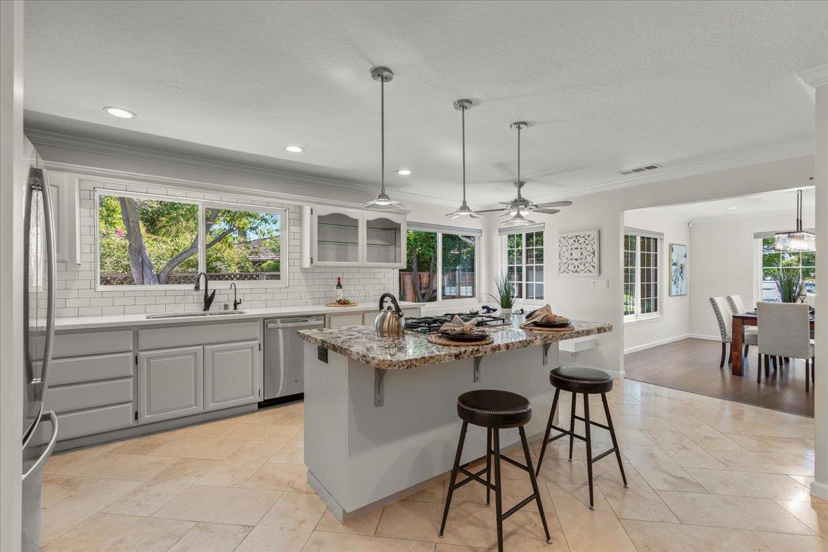 Detail Gallery Image 15 of 52 For 1524 Santa Maria Ave, San Jose,  CA 95125 - 4 Beds | 2/1 Baths