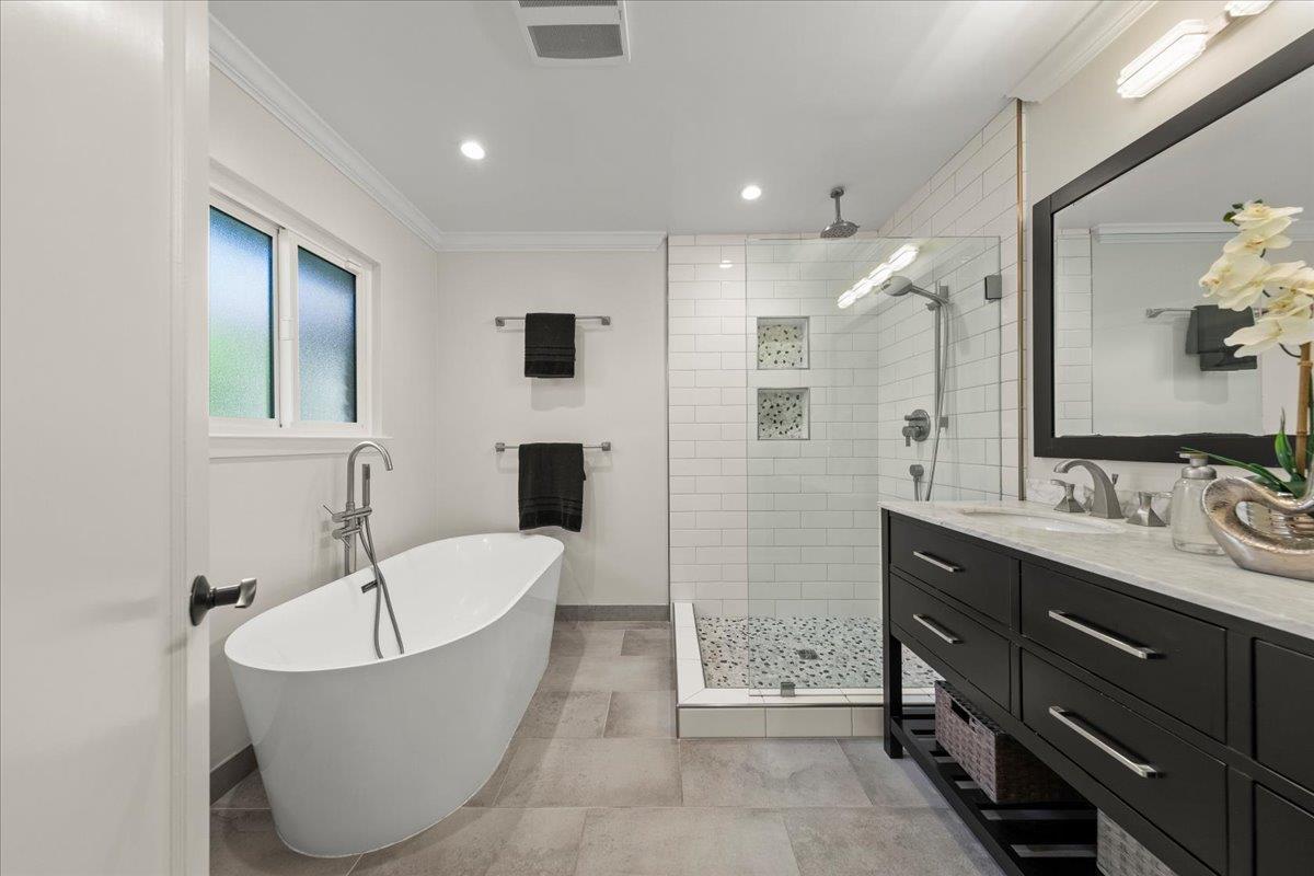 Detail Gallery Image 34 of 52 For 1524 Santa Maria Ave, San Jose,  CA 95125 - 4 Beds | 2/1 Baths