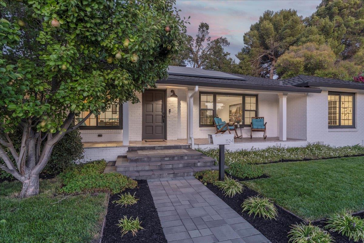 Detail Gallery Image 5 of 52 For 1524 Santa Maria Ave, San Jose,  CA 95125 - 4 Beds | 2/1 Baths