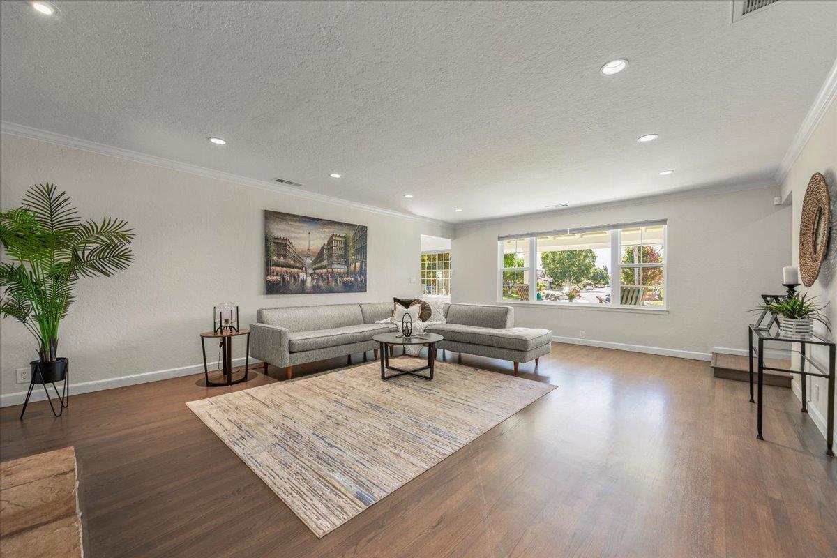 Detail Gallery Image 9 of 52 For 1524 Santa Maria Ave, San Jose,  CA 95125 - 4 Beds | 2/1 Baths