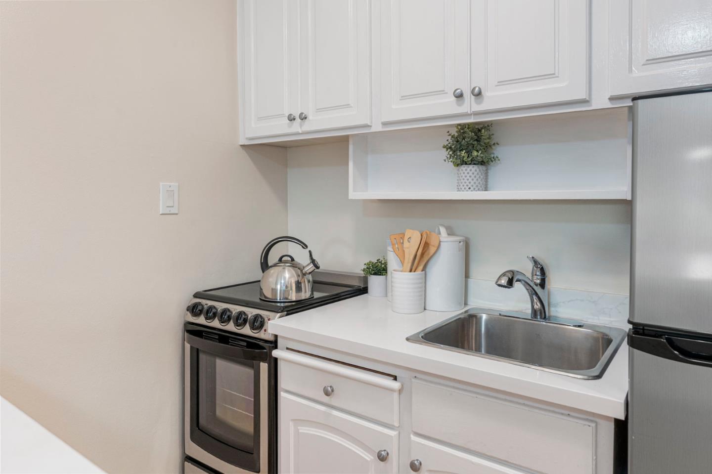 Detail Gallery Image 11 of 39 For 928 Peninsula Ave #210,  San Mateo,  CA 94401 - 0 Beds | 1 Baths