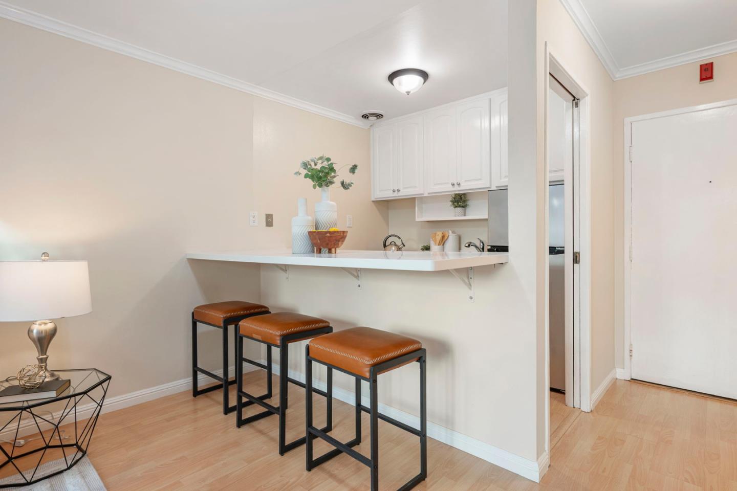 Detail Gallery Image 9 of 39 For 928 Peninsula Ave #210,  San Mateo,  CA 94401 - 0 Beds | 1 Baths