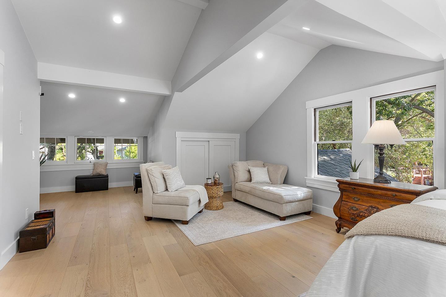Detail Gallery Image 17 of 46 For 14275 Saratoga Ave, Saratoga,  CA 95070 - 6 Beds | 4 Baths