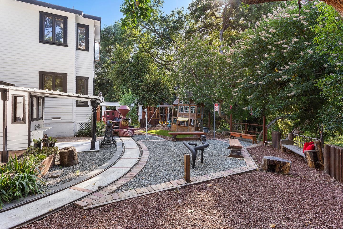 Detail Gallery Image 39 of 46 For 14275 Saratoga Ave, Saratoga,  CA 95070 - 6 Beds | 4 Baths