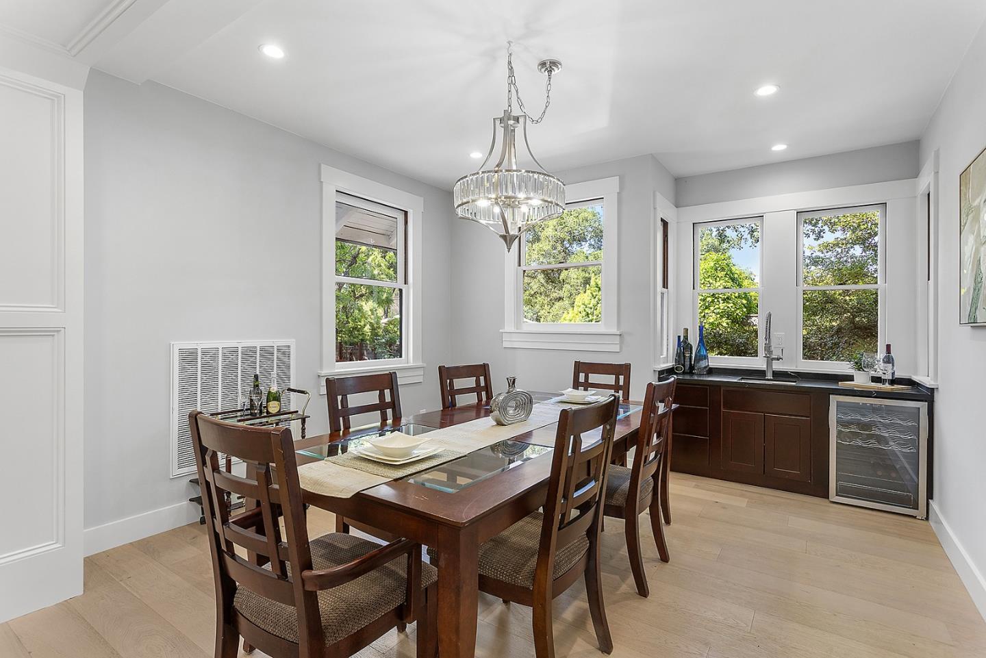 Detail Gallery Image 8 of 46 For 14275 Saratoga Ave, Saratoga,  CA 95070 - 6 Beds | 4 Baths