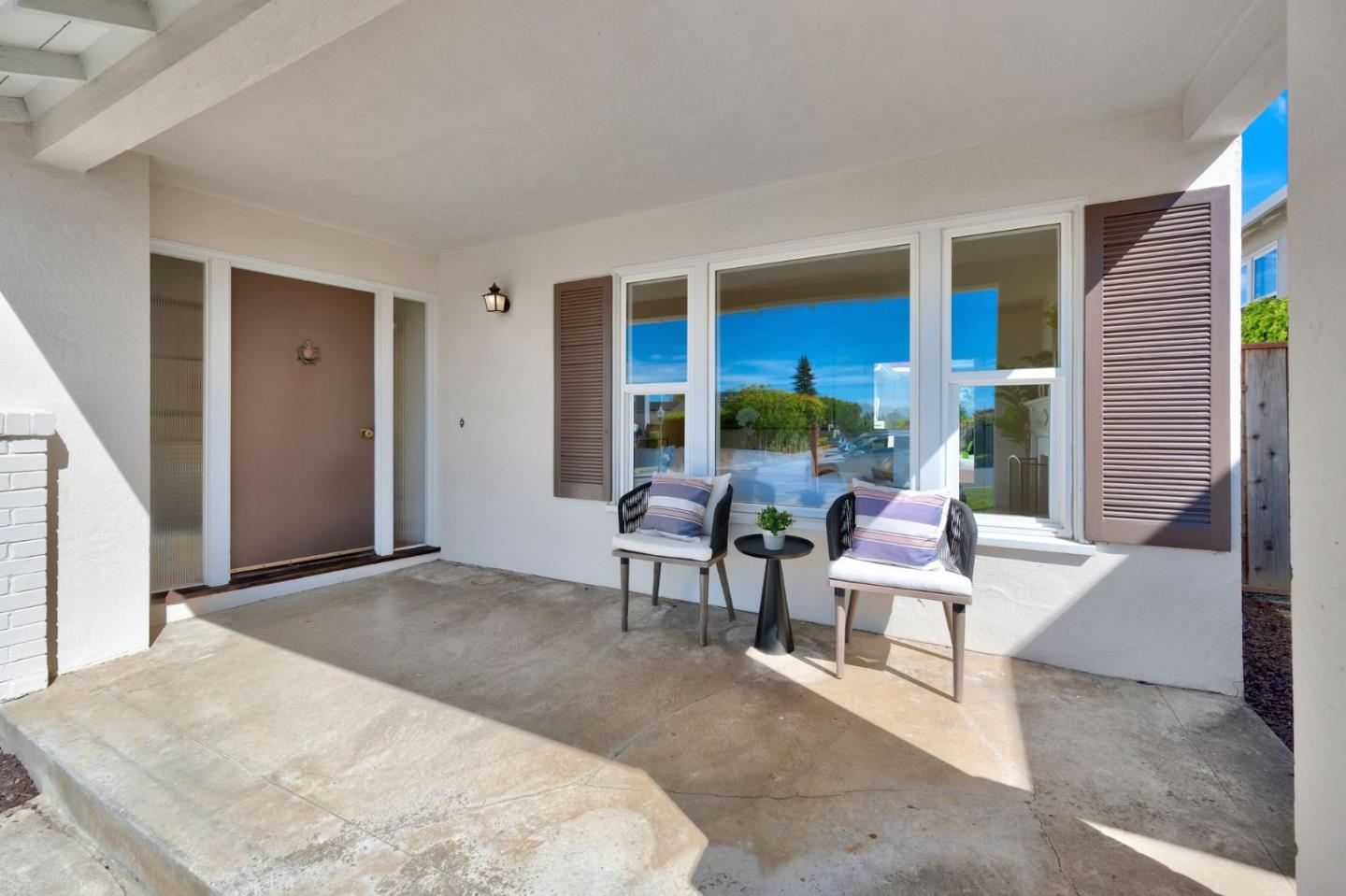 Detail Gallery Image 3 of 54 For 755 Nevada Ave, San Mateo,  CA 94402 - 4 Beds | 3 Baths