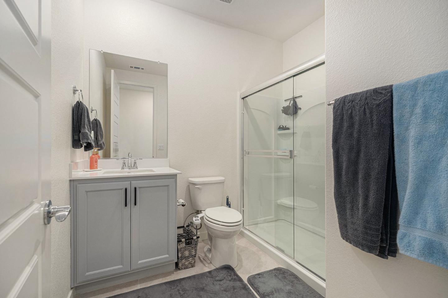 Detail Gallery Image 14 of 38 For 5485 Spring Mountain Ln, Antioch,  CA 94531 - 4 Beds | 3 Baths