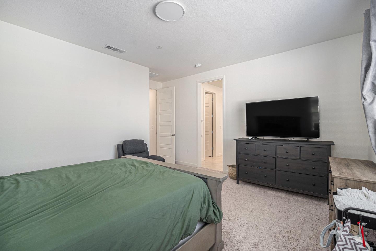 Detail Gallery Image 17 of 38 For 5485 Spring Mountain Ln, Antioch,  CA 94531 - 4 Beds | 3 Baths