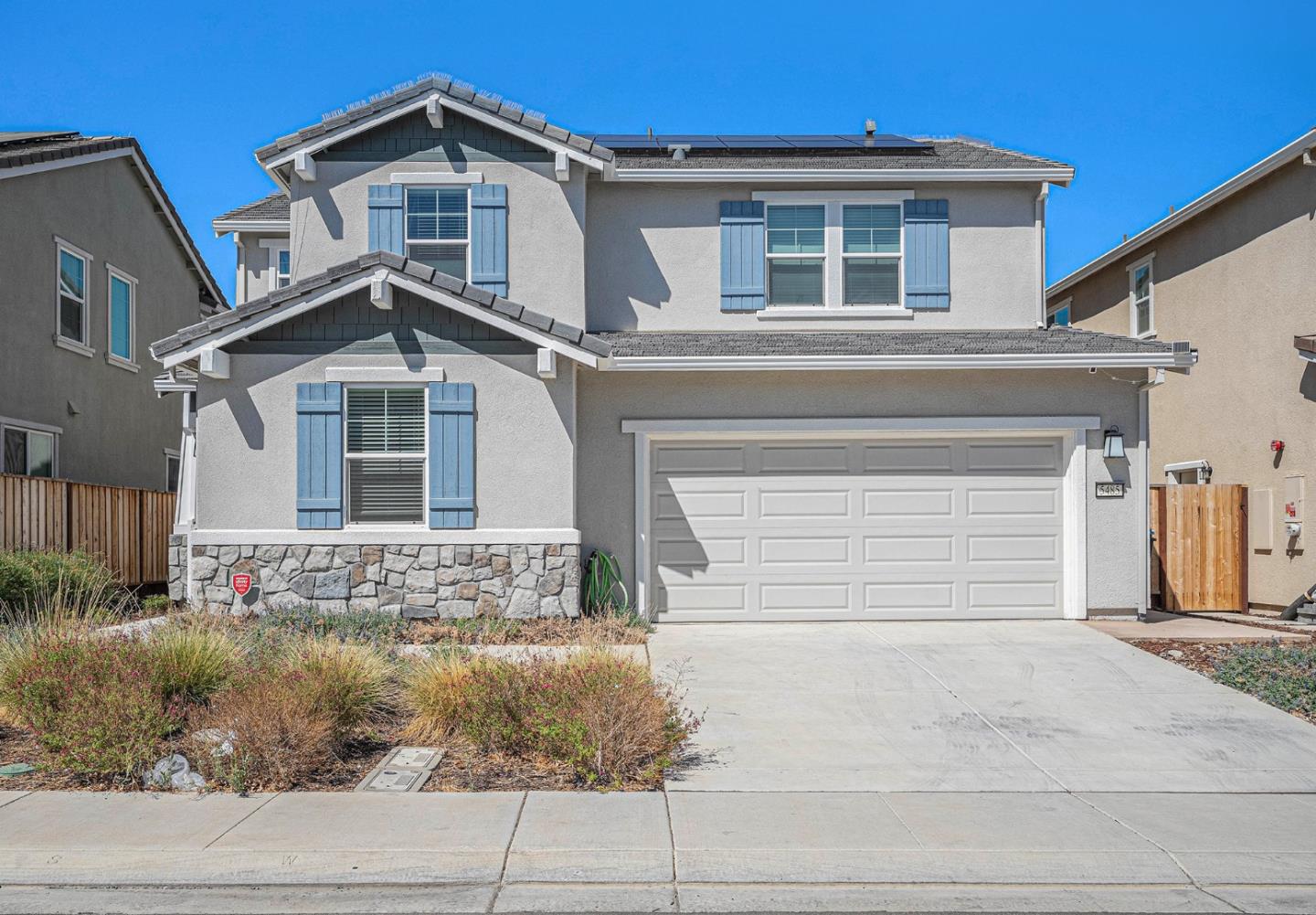 Detail Gallery Image 2 of 38 For 5485 Spring Mountain Ln, Antioch,  CA 94531 - 4 Beds | 3 Baths