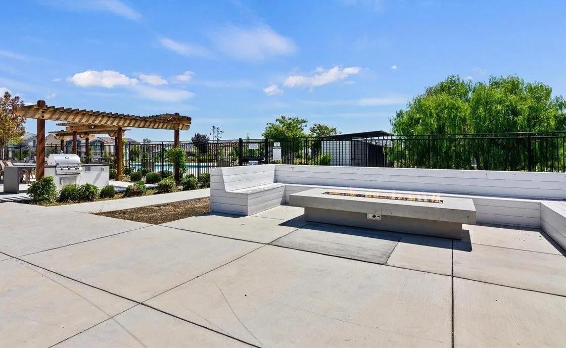 Detail Gallery Image 36 of 38 For 5485 Spring Mountain Ln, Antioch,  CA 94531 - 4 Beds | 3 Baths