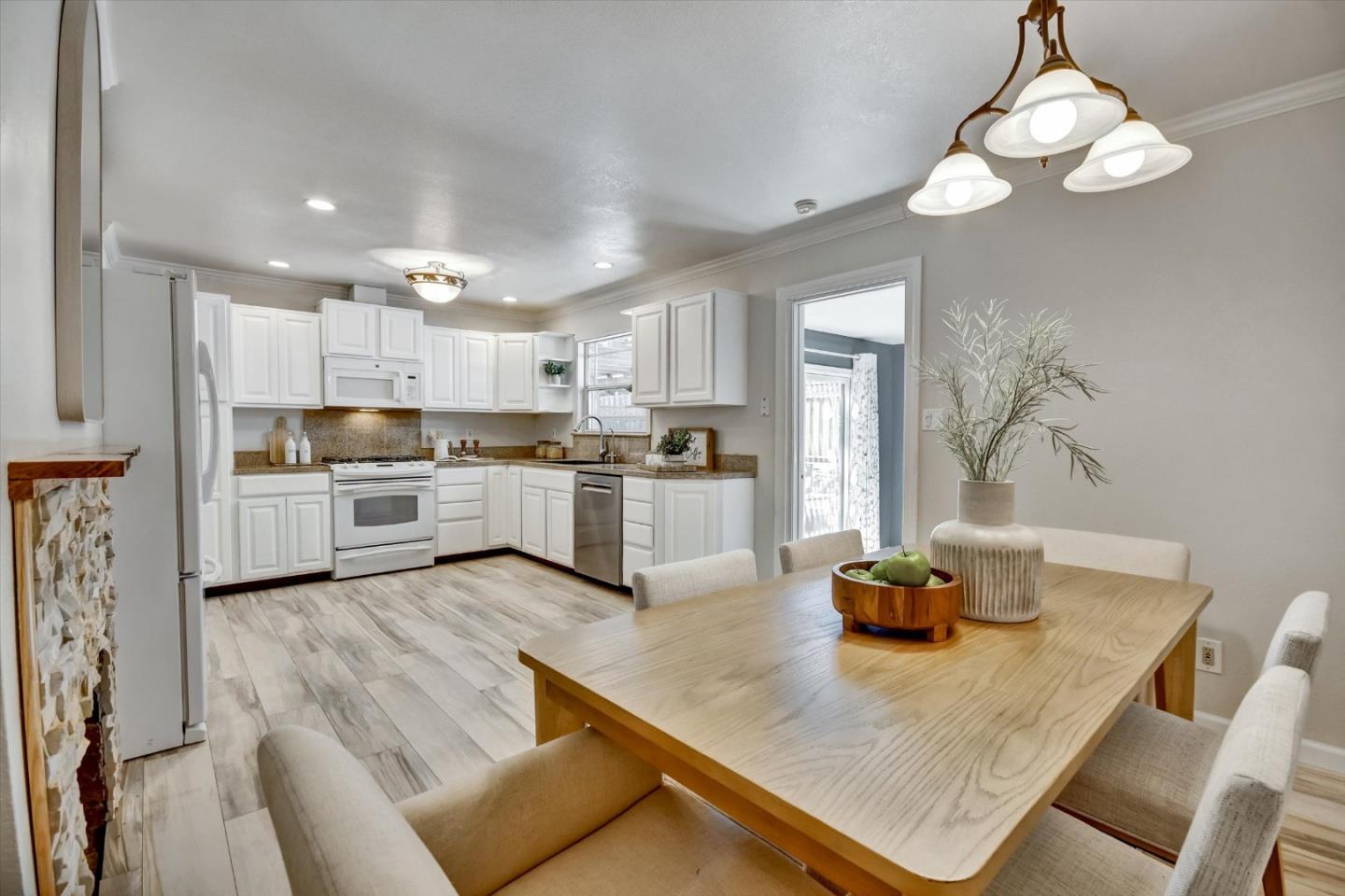 Detail Gallery Image 13 of 33 For 4799 Montreal Dr, San Jose,  CA 95130 - 3 Beds | 2 Baths