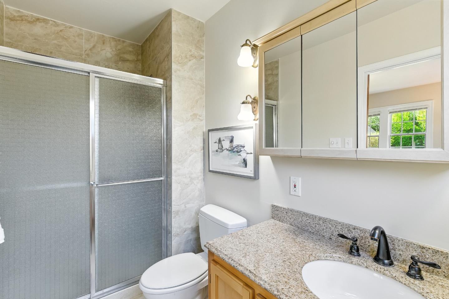 Detail Gallery Image 24 of 56 For 158 Oakdale St, Redwood City,  CA 94062 - 4 Beds | 4 Baths
