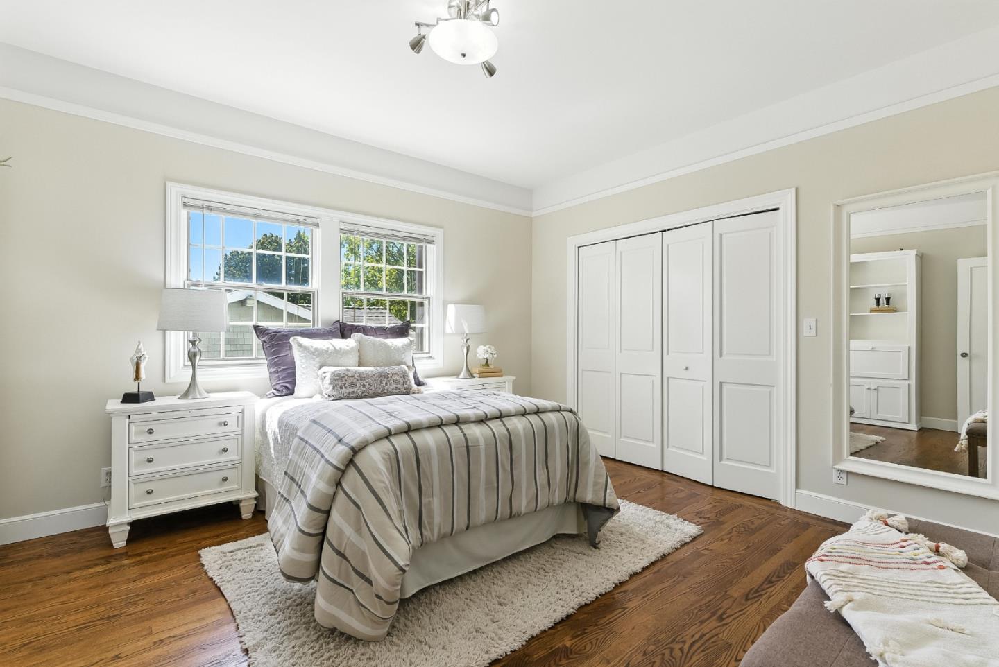 Detail Gallery Image 31 of 56 For 158 Oakdale St, Redwood City,  CA 94062 - 4 Beds | 4 Baths