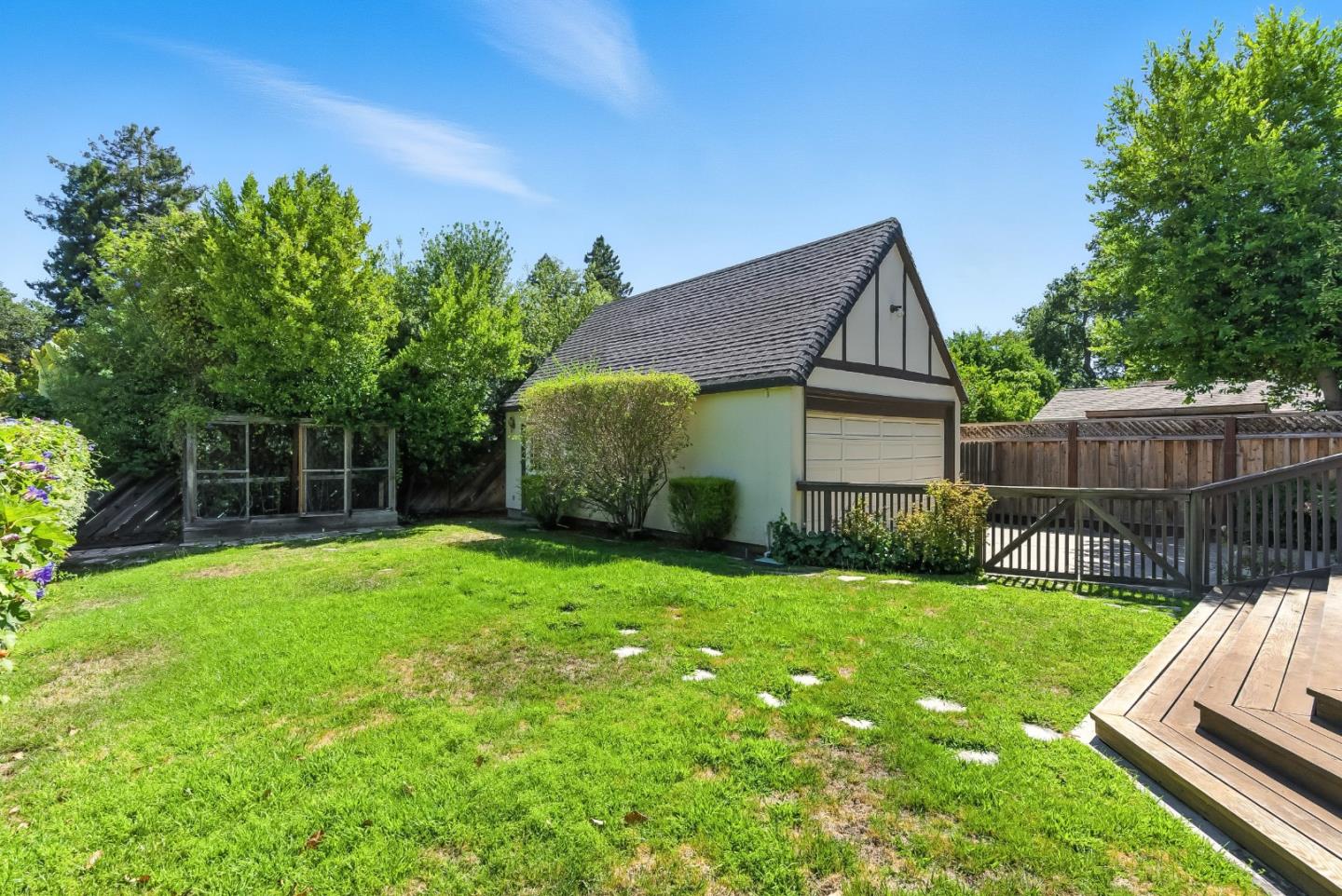 Detail Gallery Image 48 of 56 For 158 Oakdale St, Redwood City,  CA 94062 - 4 Beds | 4 Baths