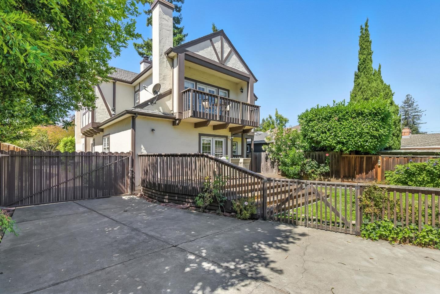 Detail Gallery Image 50 of 56 For 158 Oakdale St, Redwood City,  CA 94062 - 4 Beds | 4 Baths