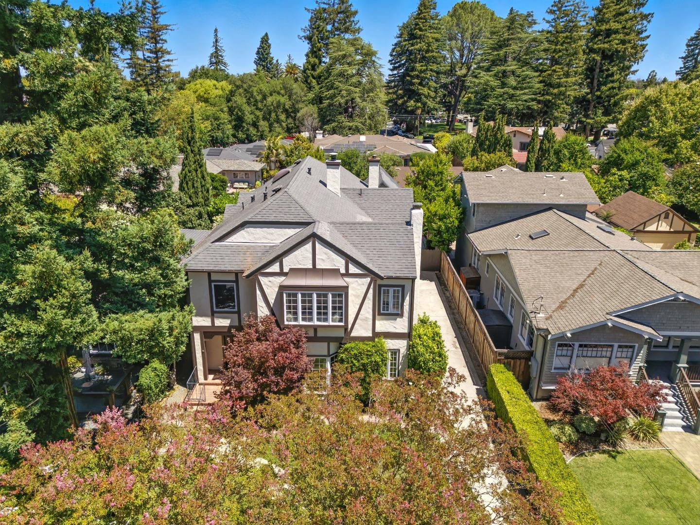 Detail Gallery Image 52 of 56 For 158 Oakdale St, Redwood City,  CA 94062 - 4 Beds | 4 Baths
