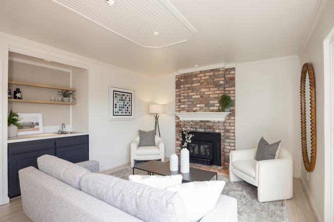Detail Gallery Image 10 of 29 For 340 Shelter Cove Dr, El Granada,  CA 94018 - 4 Beds | 3 Baths