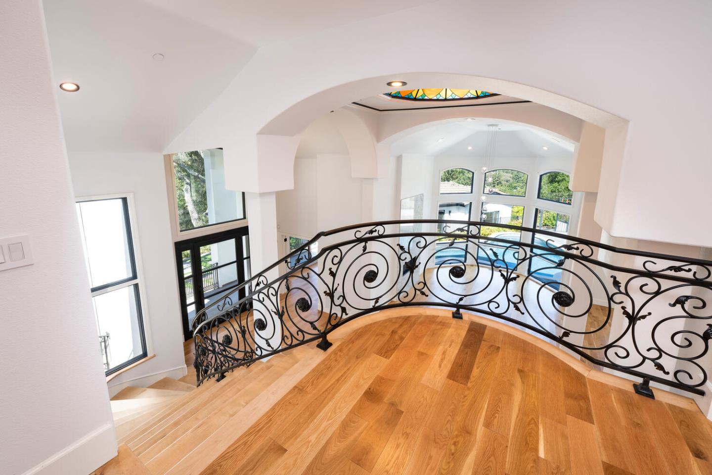 Detail Gallery Image 38 of 91 For 333 Raymundo Dr, Woodside,  CA 94062 - 4 Beds | 4/1 Baths