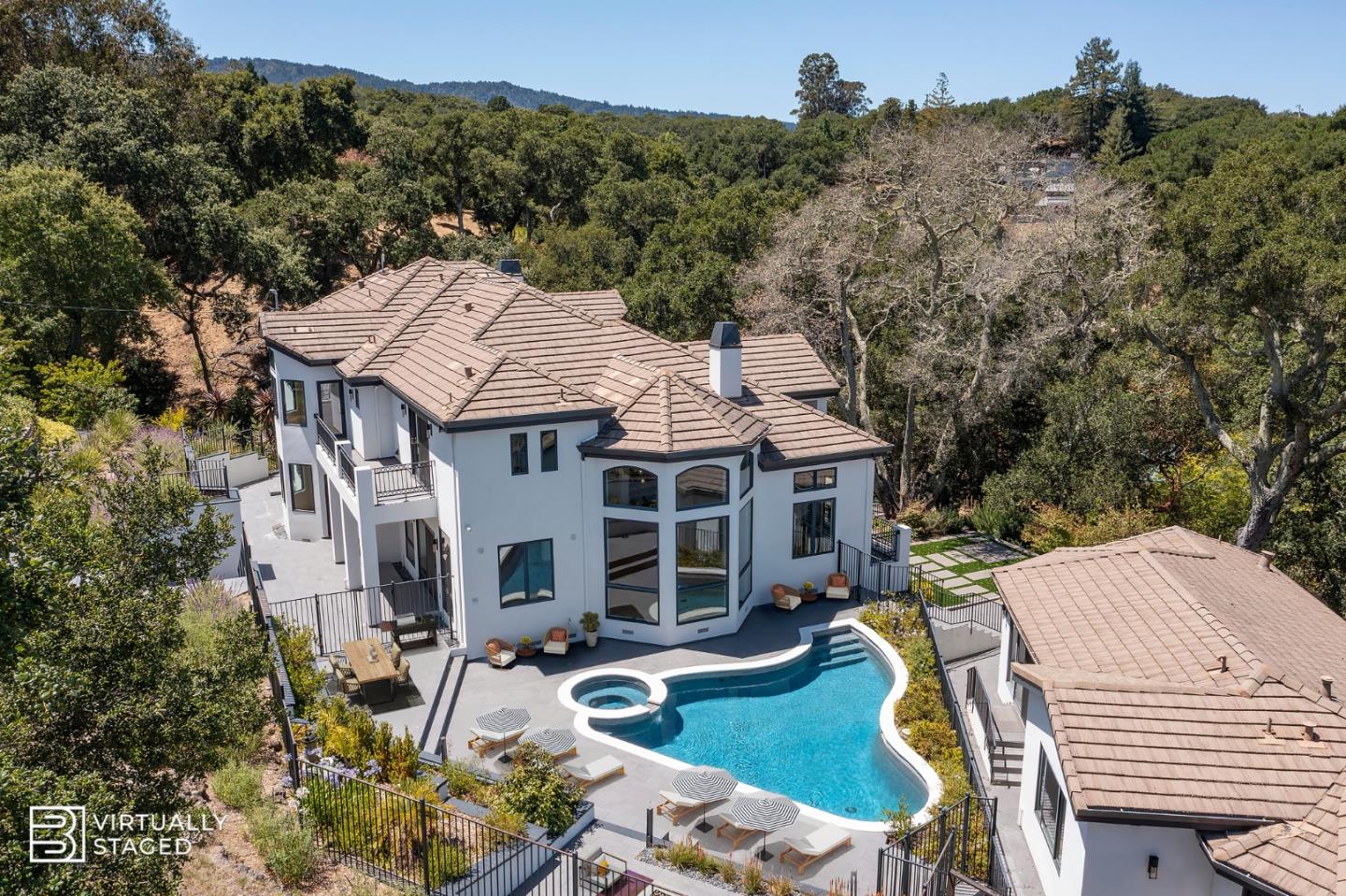 Detail Gallery Image 72 of 91 For 333 Raymundo Dr, Woodside,  CA 94062 - 4 Beds | 4/1 Baths