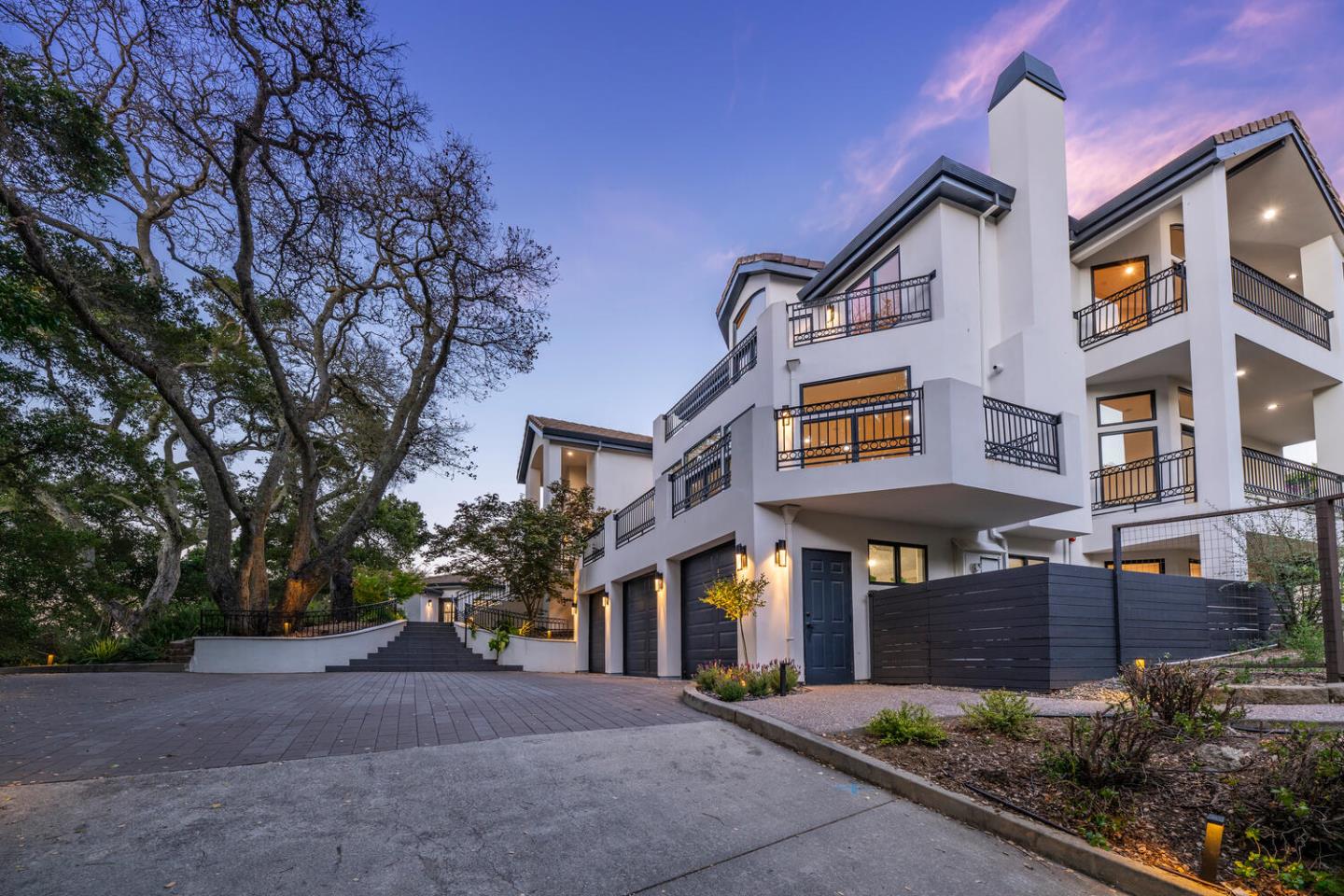 Detail Gallery Image 82 of 91 For 333 Raymundo Dr, Woodside,  CA 94062 - 4 Beds | 4/1 Baths
