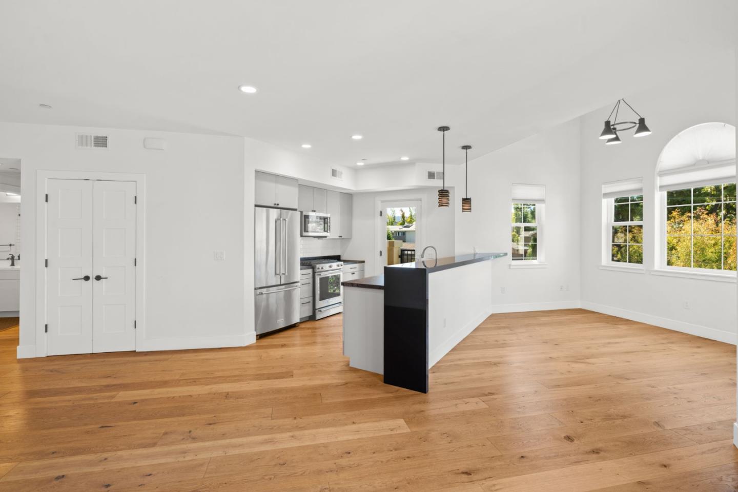 Detail Gallery Image 16 of 64 For 777 Walnut St #307,  San Carlos,  CA 94070 - 2 Beds | 2 Baths