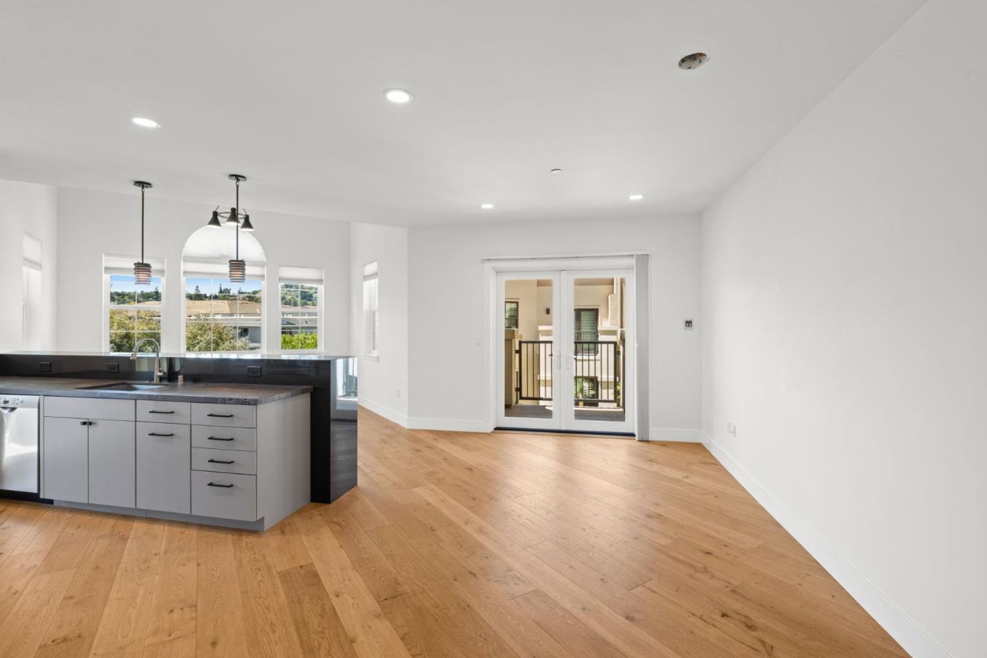 Detail Gallery Image 17 of 64 For 777 Walnut St #307,  San Carlos,  CA 94070 - 2 Beds | 2 Baths