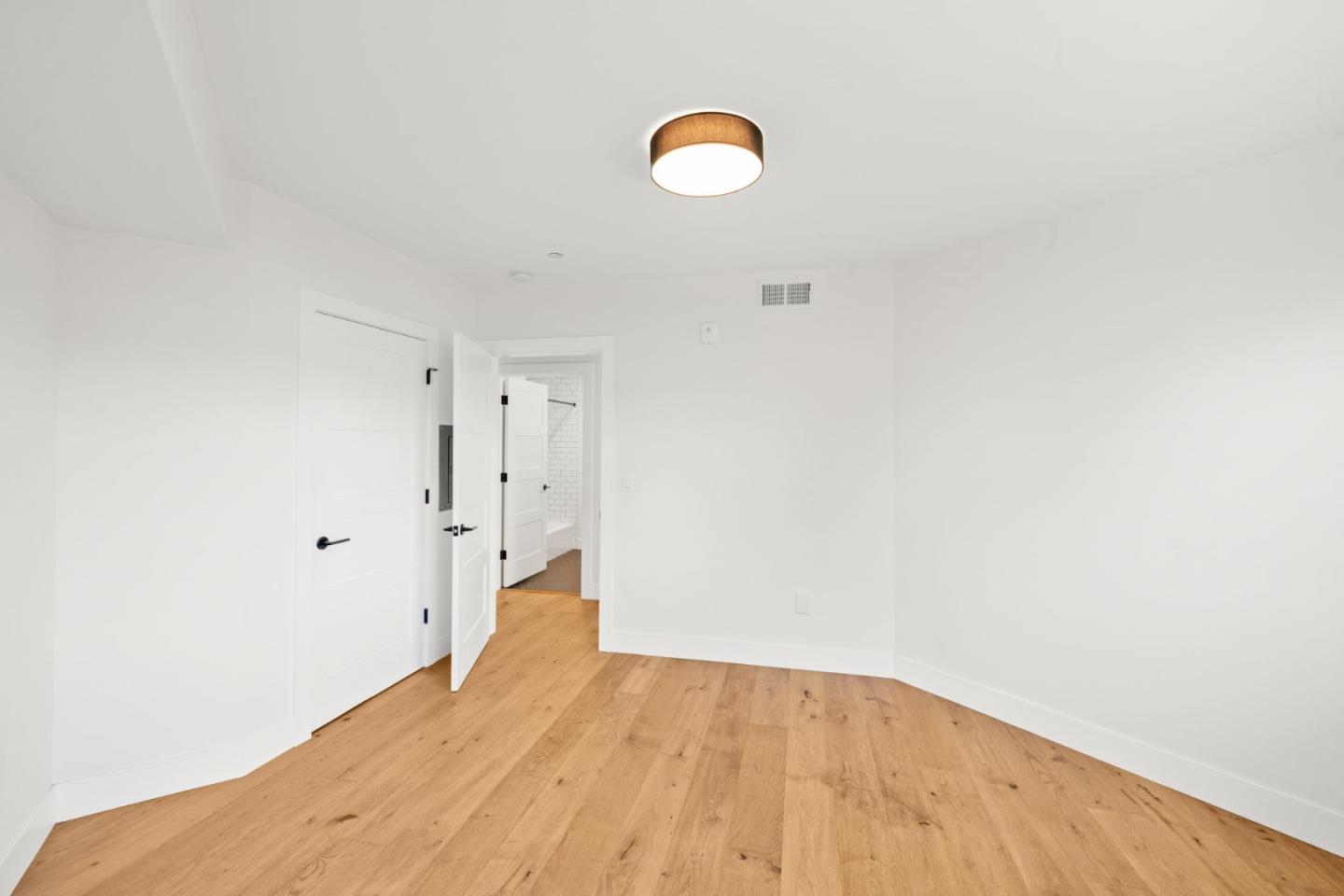 Detail Gallery Image 39 of 64 For 777 Walnut St #307,  San Carlos,  CA 94070 - 2 Beds | 2 Baths