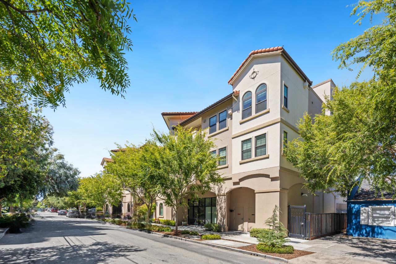 Detail Gallery Image 4 of 64 For 777 Walnut St #307,  San Carlos,  CA 94070 - 2 Beds | 2 Baths