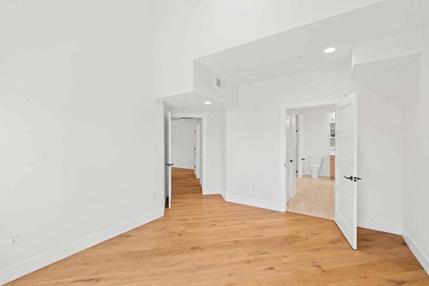 Detail Gallery Image 43 of 64 For 777 Walnut St #307,  San Carlos,  CA 94070 - 2 Beds | 2 Baths