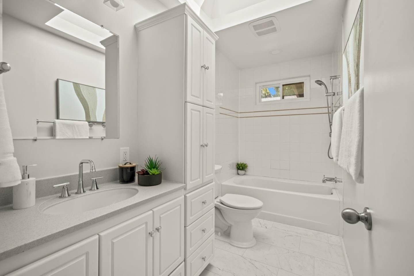 Detail Gallery Image 12 of 32 For 2075 Sullivan St, San Mateo,  CA 94403 - 3 Beds | 2 Baths